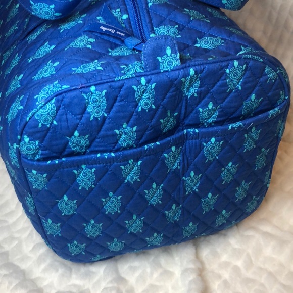 🐢Vera Bradley Large Travel Duffel Marine Turtles - Picture 2 of 8